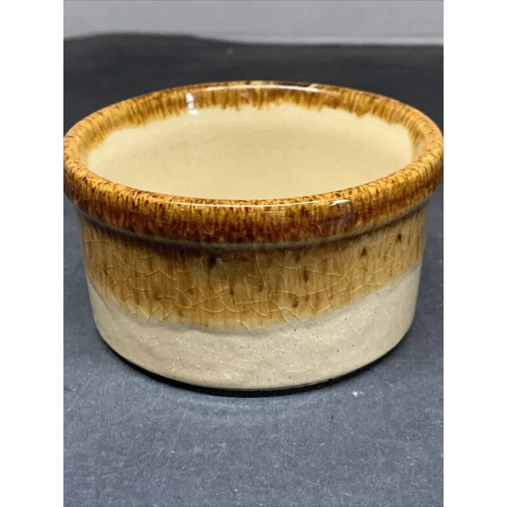 Vintage RRP Co. Roseville, OH Robinson Ransbottom Small Crock Beige with Brown
